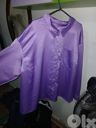 قميص بنفسجي