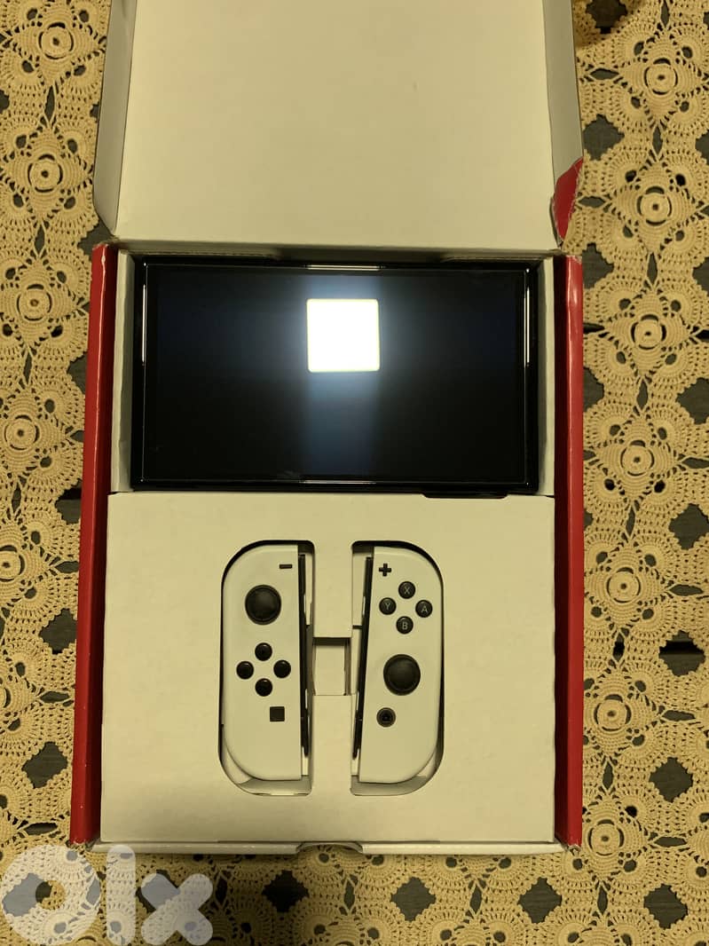 Barely used Nintendo switch oled 1