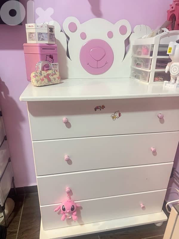 Pink girl bedroom 4