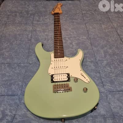 Yamaha Pacifica Sonic Blue Guitar