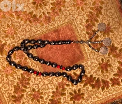 مسبحة يسر بحر الأحمر قديم.