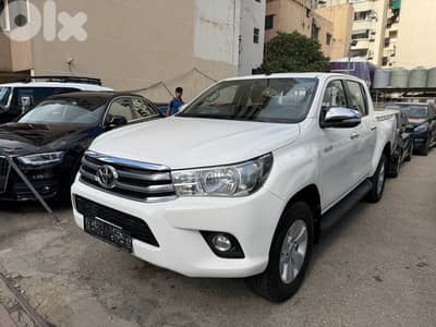 Toyota Hilux 2016