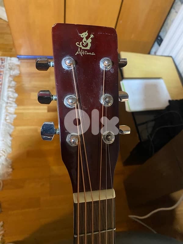 electro-acoustic guitar 3