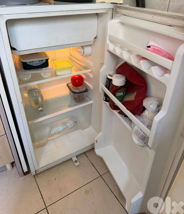 Mini fridge General, excellent condition 1