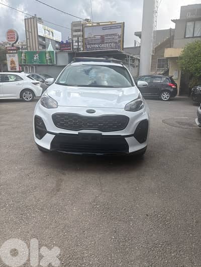 Kia Sportage 2021 black edition company source