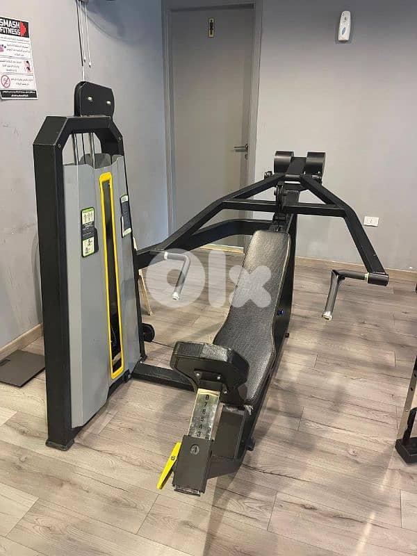 Incline Chest Press 1