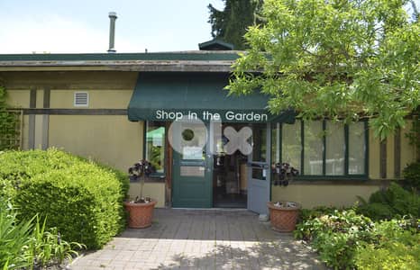 Shop with Garden for Rent in Bliss Areaمحل مع حديقة للإيجار