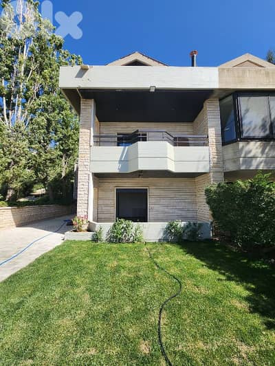 triplex for rent in faqra club