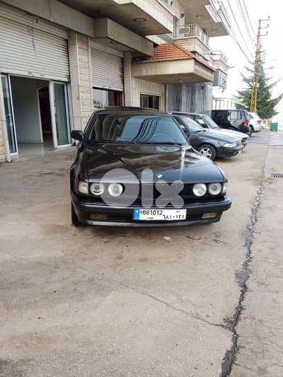 BMW 7-Series 1992