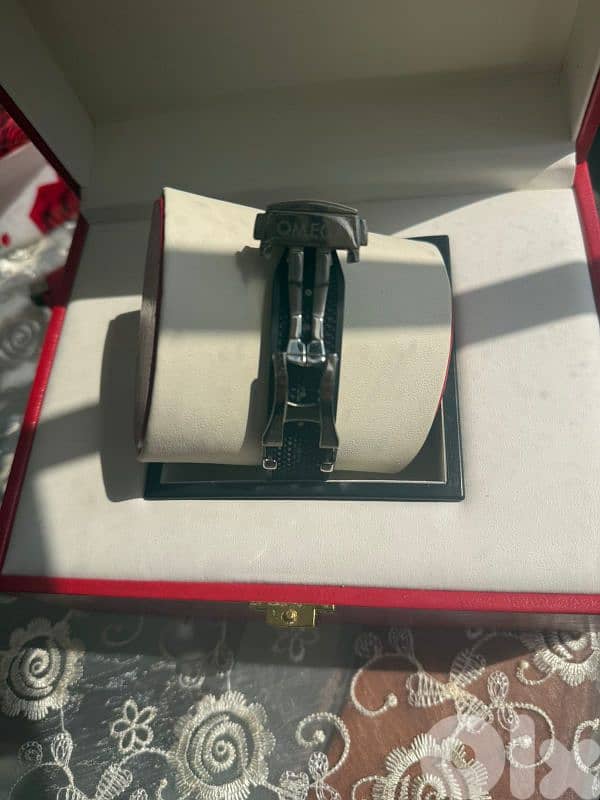 omega speedmaster co axial chronometer 2