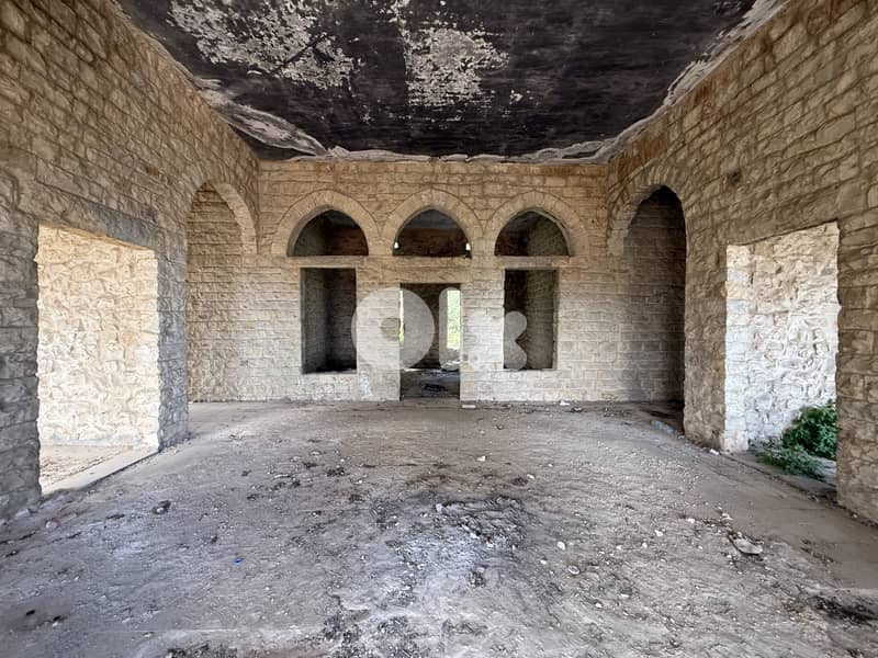 Land with Heritage Villa for sale in Aley أرض مع فيلا تراثية في عاليه 8