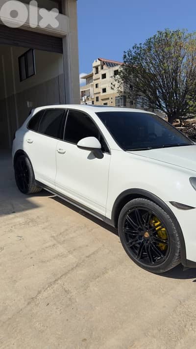 Porsche Cayenne 2011