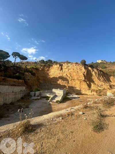 Land for Sale Mazraat Kfardebian-أرض للبيع - مزرعة كفردبيان