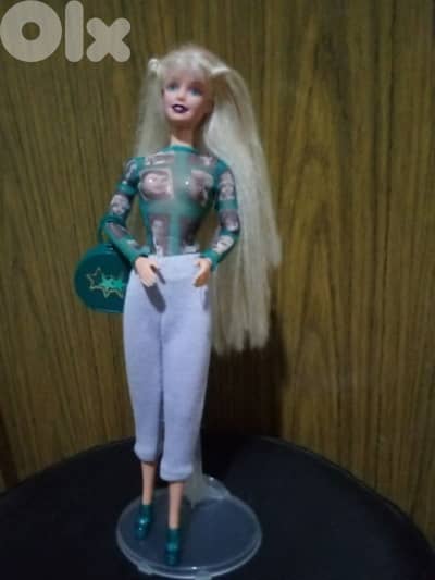HOLLYWOOD NAILS Barbie Mattel99 great doll+Own wears+Own shoes+own bag