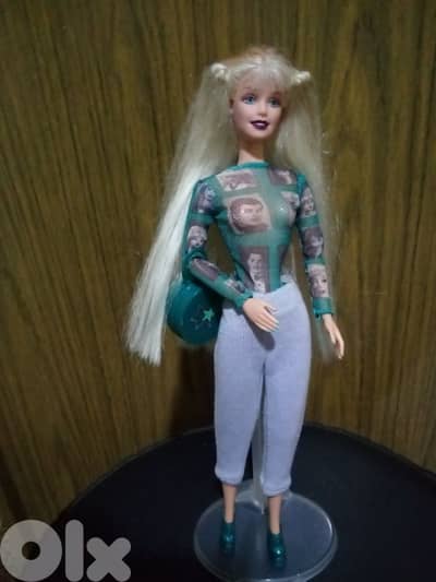 HOLLYWOOD NAILS Barbie Mattel99 great doll+Own wears+Own shoes+own bag