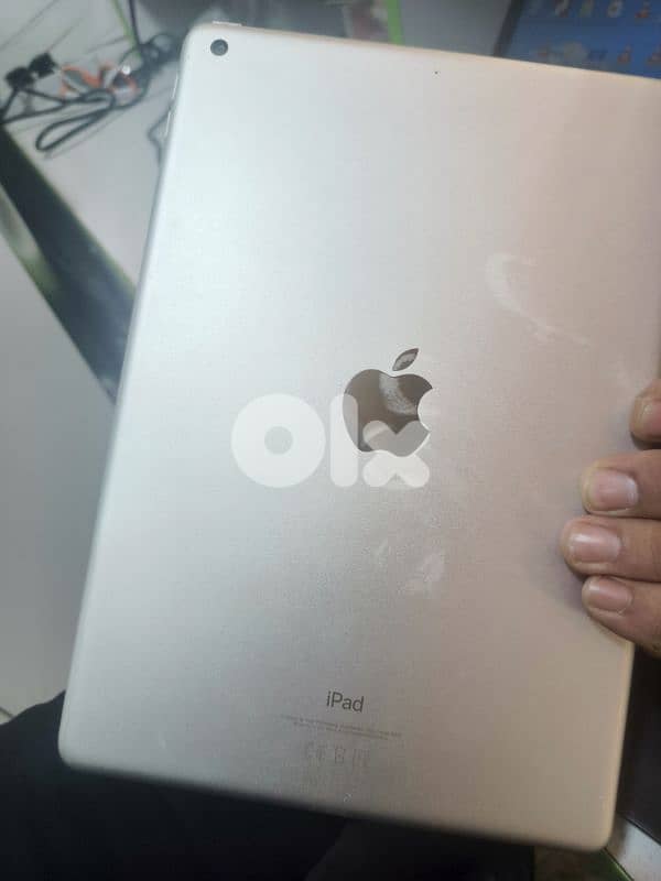 ipad 9 64 GB like new 4