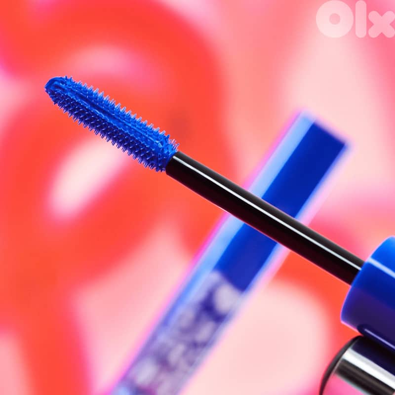 Essence I LOVE EXTREME BLUE crazy volume mascara 7