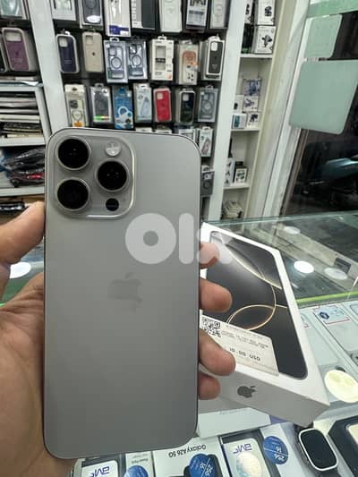 16 pro max 256g natural like new