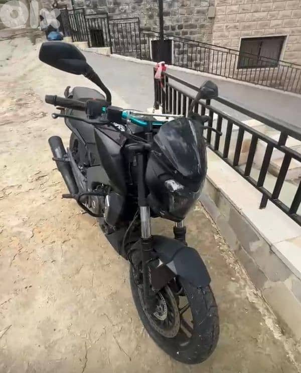 Bullet Bajaj Dominar 400 1