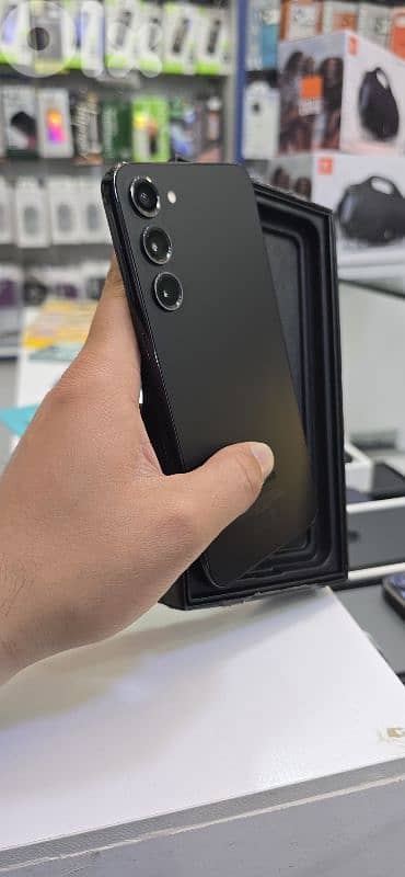 samsung s23 plus black 2 sim like new 2
