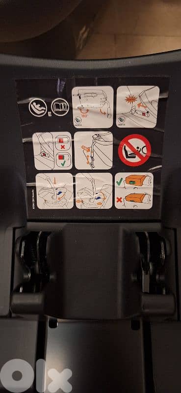 1st age car seat and base-fix 4