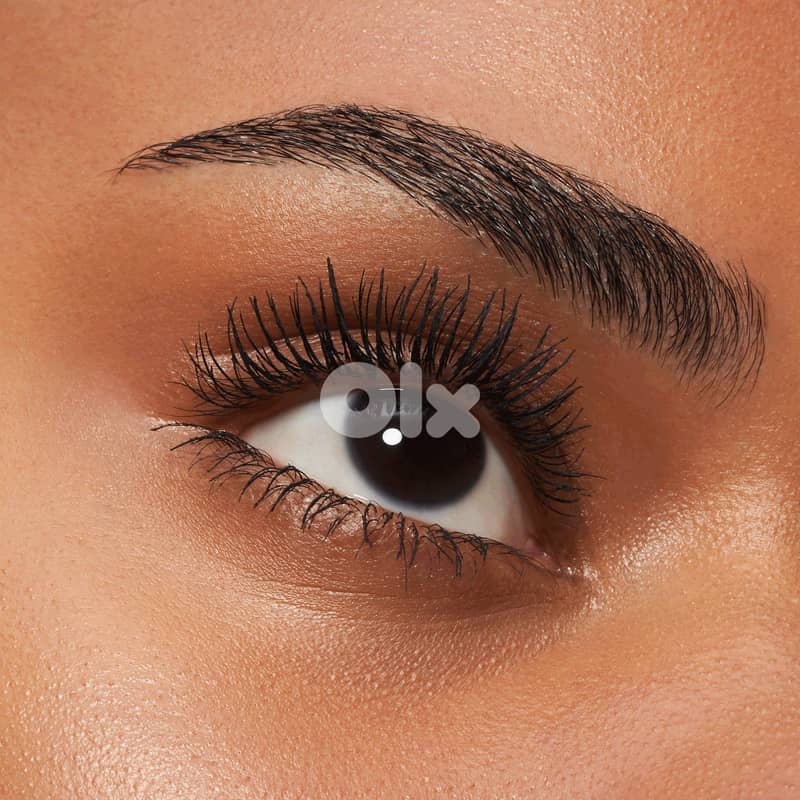 Essence I LOVE EXTREME crazy volume mascara 5