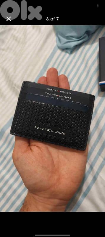 tommy hilfiger wallet
