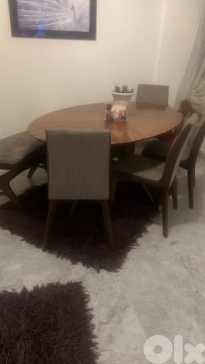 طاولة سفرة جميلة