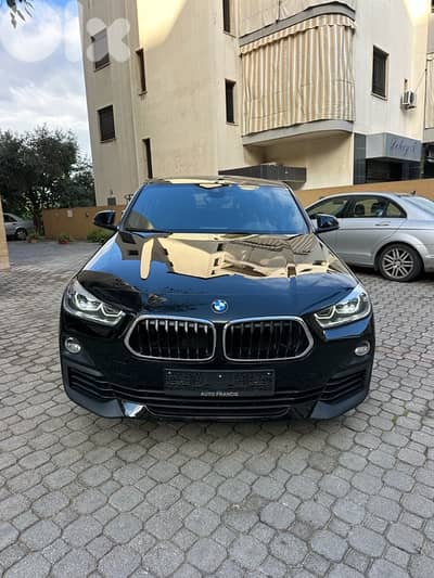 BMW X2 x-drive sport package 2018 black on black (clean carfax)