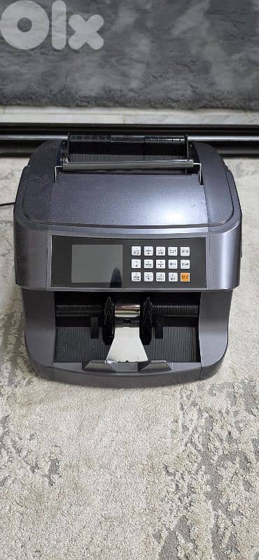 Money counting machine