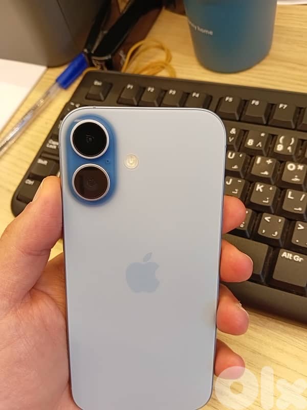 iPhone 17 (70538253) 1