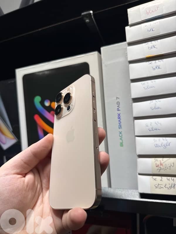 16 pro 512gb almost new 1