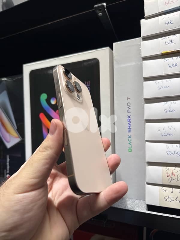 16 pro 512gb almost new 2