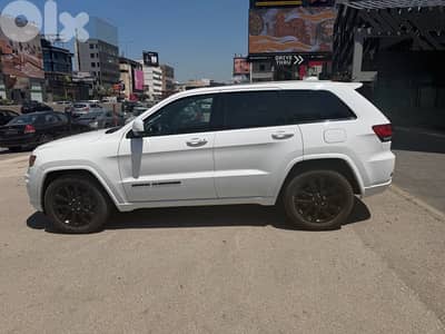 grand cherokee 2018 altitude 2wel