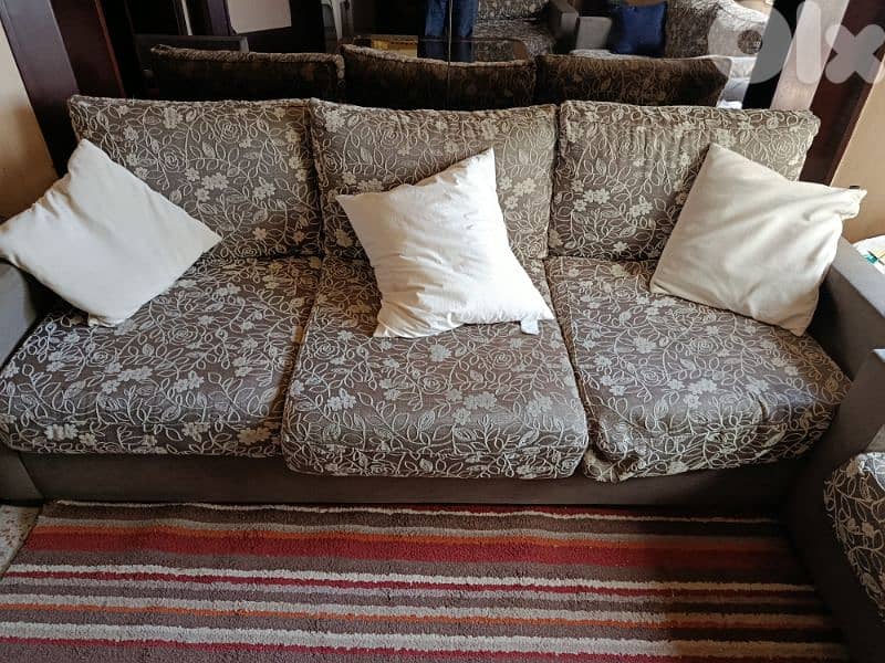 Living room (complete) with table 4