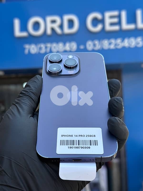 iPhone 14 Pro open Box 3