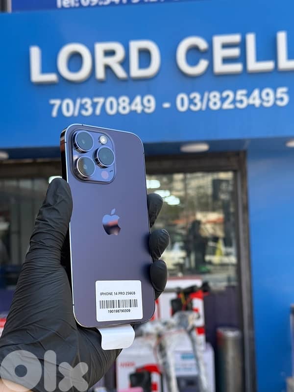 iPhone 14 Pro open Box 6