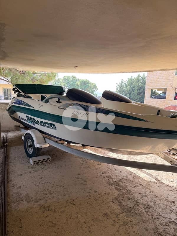 Seadoo bombardier challenger. (no engine) 2