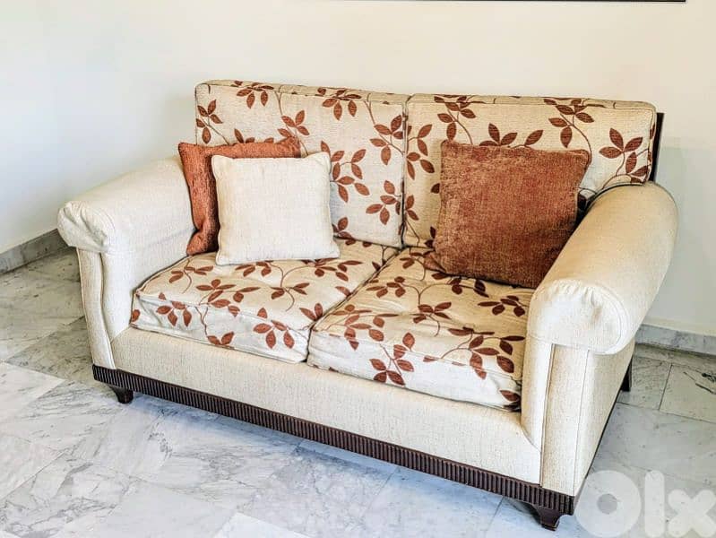 Elegant living room set – sofas + armchairs – great condition 2