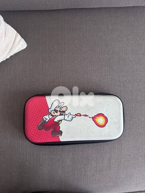 Nintendo Switch OLED White – Like New – Full Set + Box + Case 3