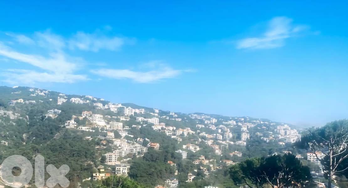 Land for sale in Baabdat/ Open view 1