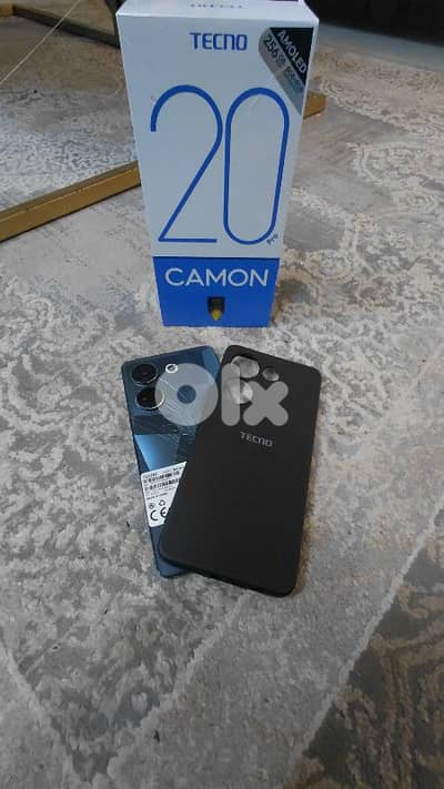 TECNO CAMON 20 PRO CRACKED GLASS(everything works fine and clean)