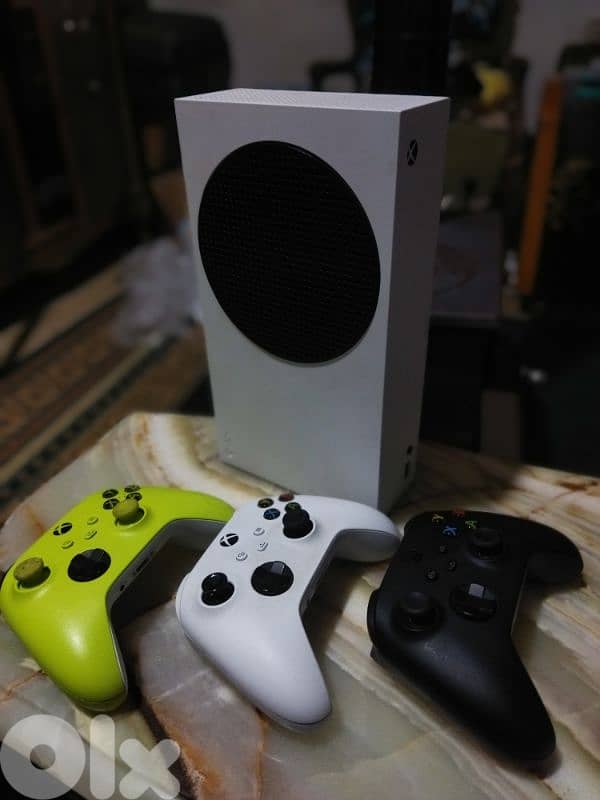 Xbox Series S + Account 1