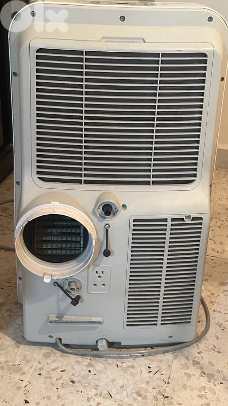 Mobile Type Air Conditioner 1