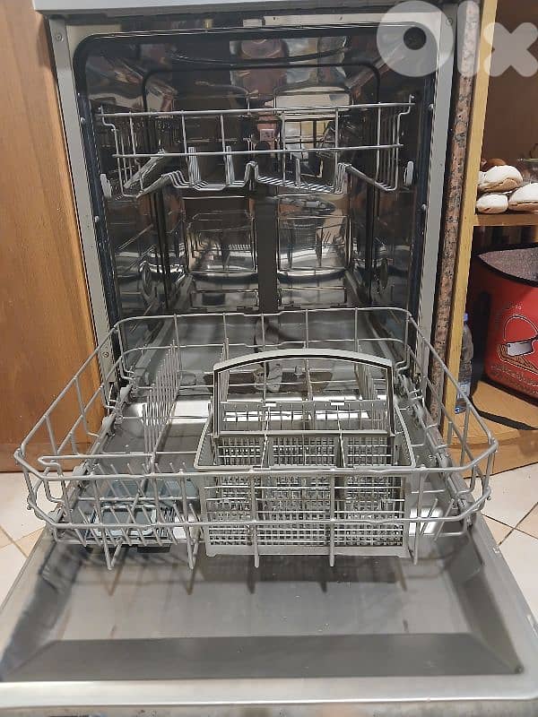 Dishwasher Midea Like new 3