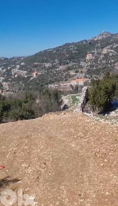 Land for Sale in Feytroun أرض للبيع في فيطرون