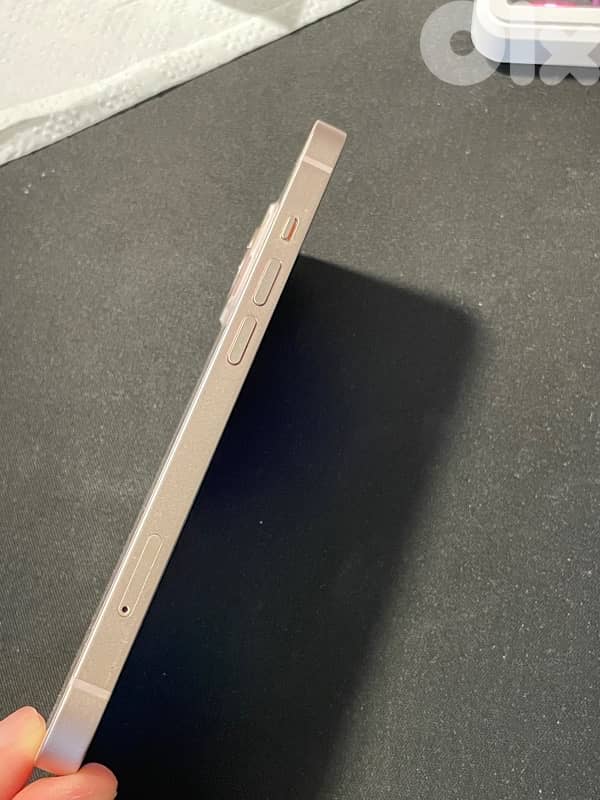 iphone 13 in excellent condition 1