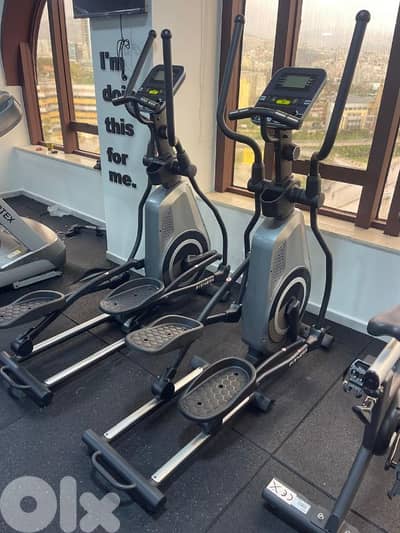 Elliptical for Gym or Home hold up to 140kg