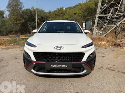 Hyundai Kona Elite HEV 42000 km, Company Warranty 4 years, 4L/100 km