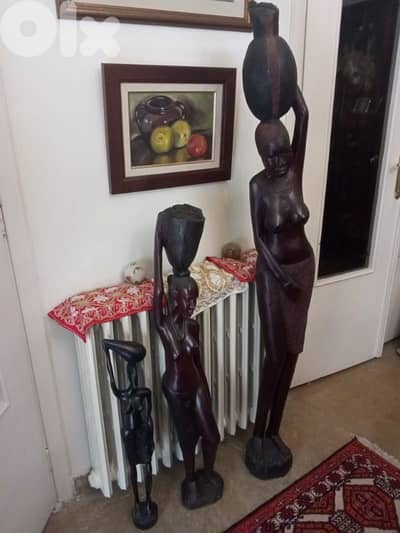 statues en bois massif